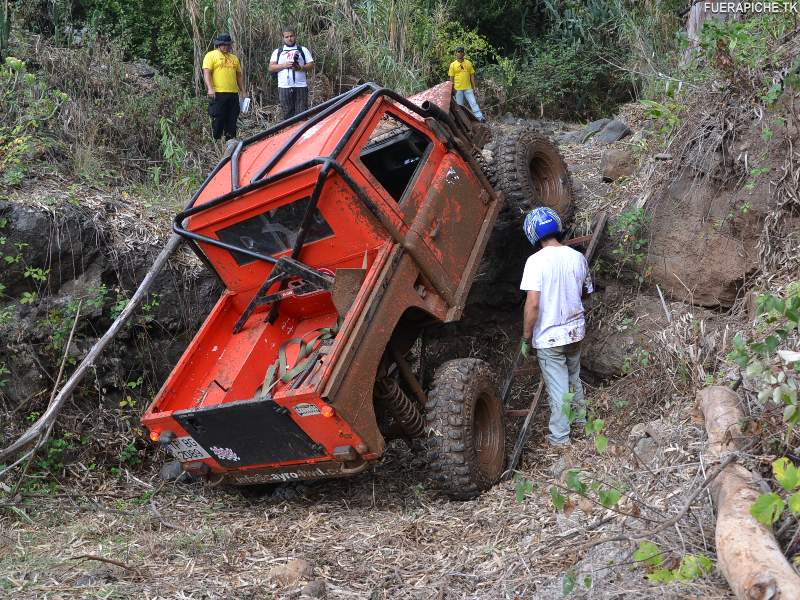 Land Rover trial 4x4