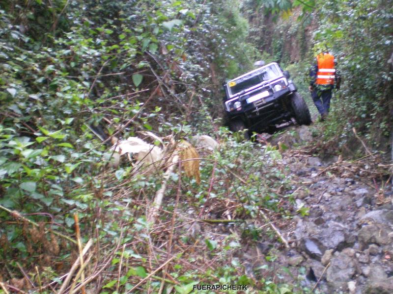 Land Rover Defender 90 trial