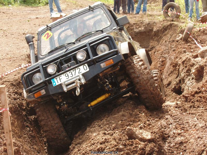 Suzuki Samurai trial 4x4