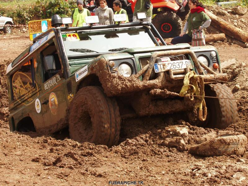 Land Rover Defender 90 trial